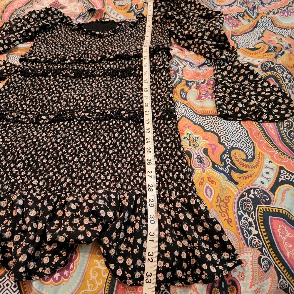 Black floral stretchy smocked ruffle dress M/L NWT - Picture 10 of 13